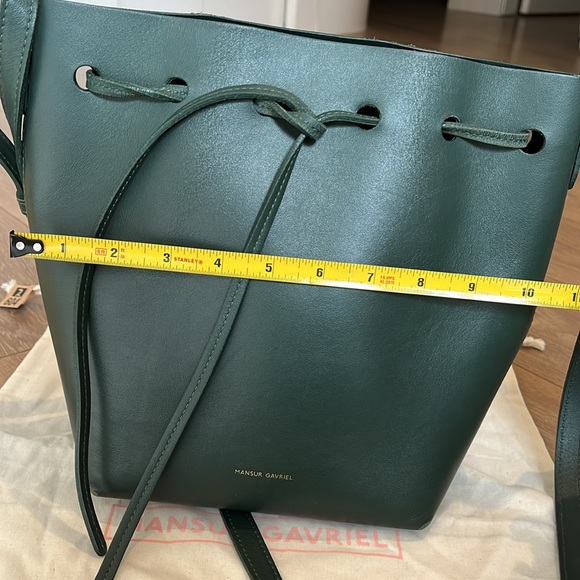 Mansur Gavriel iconic bucket bag in Forest Green - Picture 11 of 11